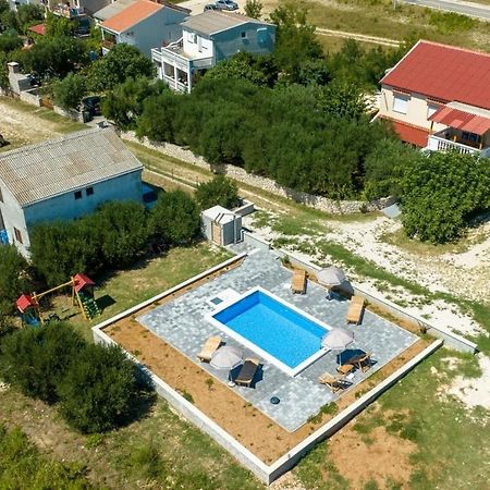 Family Friendly Apartments With A Swimming Pool Rtina - Stosici, Zadar - 21450 Extérieur photo