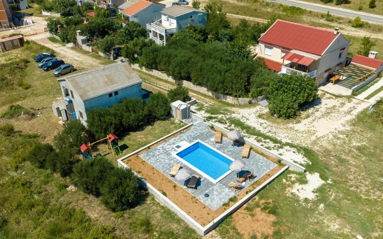 Family Friendly Apartments With A Swimming Pool Rtina - Stosici, Zadar - 21450 Extérieur photo